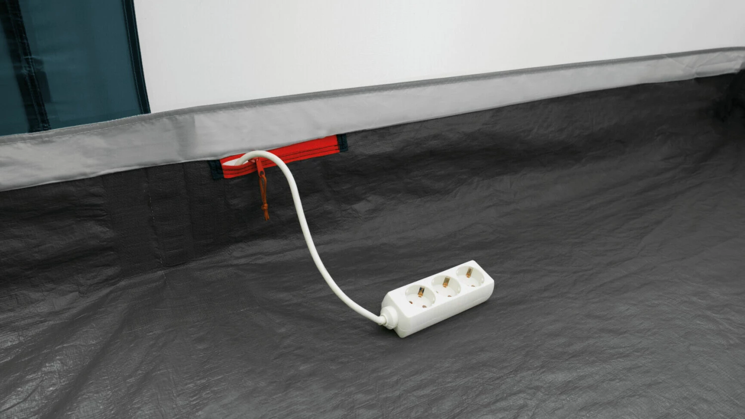 Easy Camp Palmdale 600 Lux Tent - Image 15